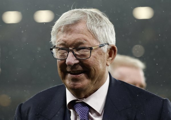 不差那些😤英媒：遭英力士“抛弃”后，弗格森仍盈利270万英镑
