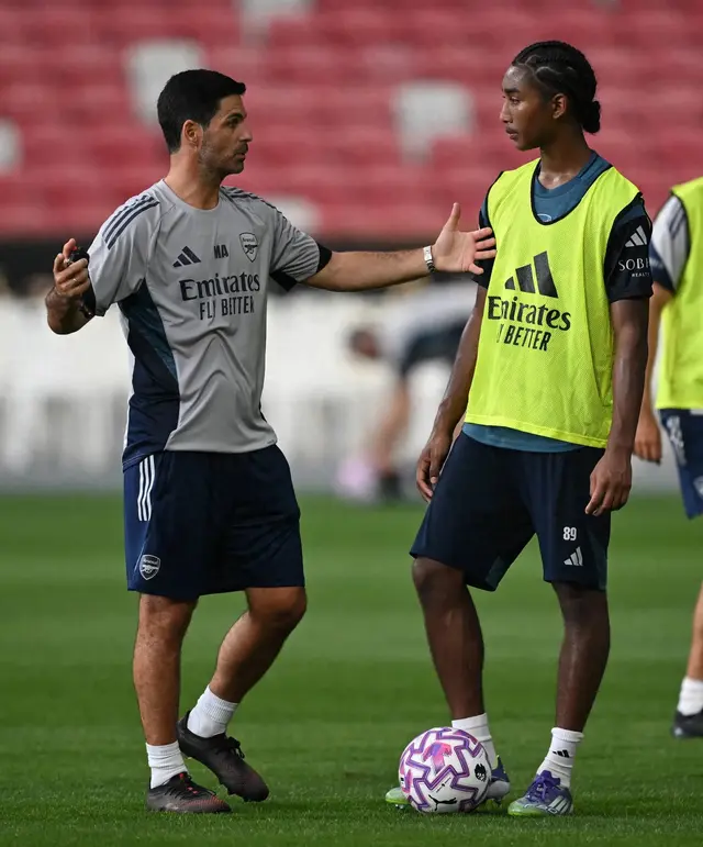 阿森纳新萨利巴浮出水面, 15岁妖星随队远征亚洲!