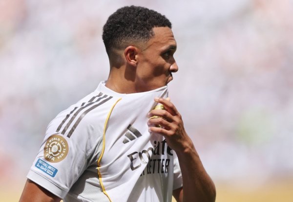 刚来就成后备  ？TA：尽管皇马签下阿诺德，卡瓦哈尔将长期占据杆位