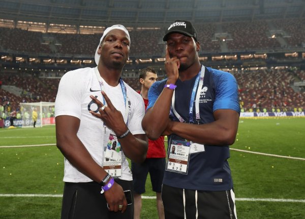 哥哥：博格巴体重一度高达98公斤但在逐渐复健    ，我们全家依然团结