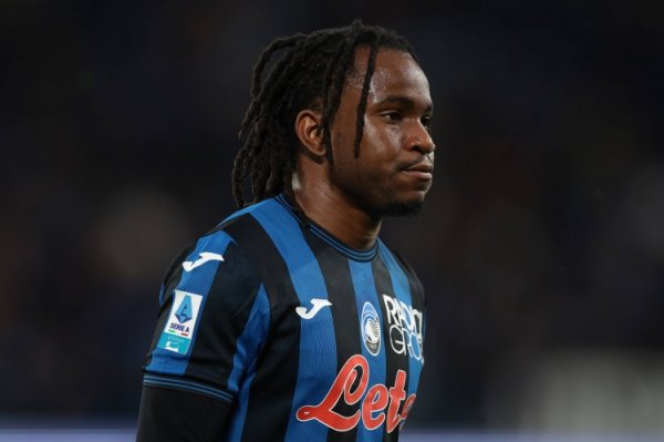 记者：卢克曼已经同意加盟拜仁，但是亚特兰大仍拒绝交易