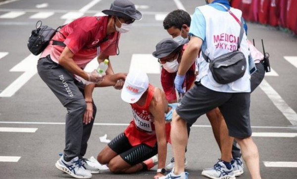 热到连金牌体育选手    都退出   东奥长跑30人高温弃赛