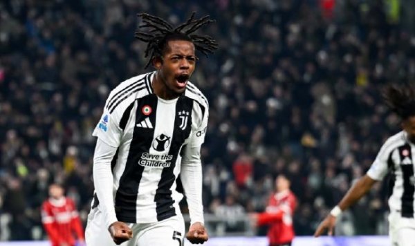 意甲-姆班古拉破门小维阿建功 尤文2-0AC米兰 意甲-姆班古拉破门小维阿建功 尤文2-0AC米兰