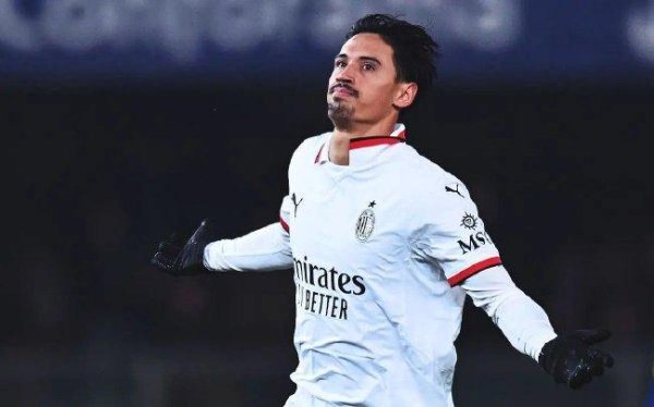 意甲-赖因德斯制胜福法纳助功   AC米兰1-0维罗纳