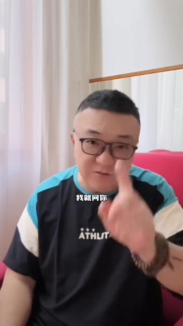 董路评U22国足:中国人短时期内踢不了复杂的古代足球 ,转换太慢 董路评U22国足:中国人短时期内踢不了复杂的古代足球 ,转换太慢