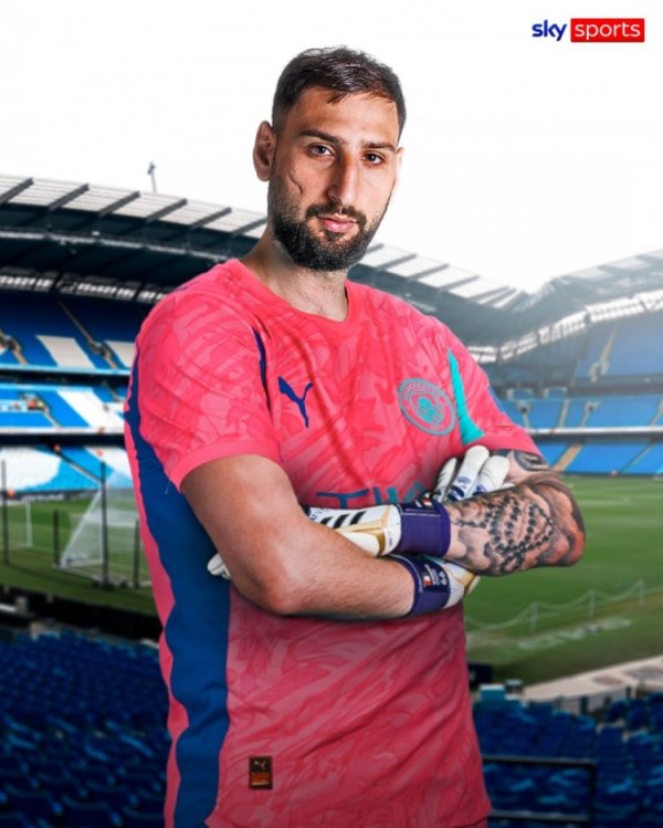 乔-哈特：多纳鲁马脚下技术出色，能胜任在曼城的工作