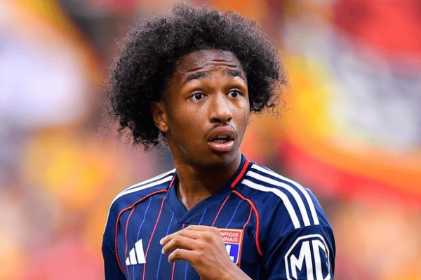 罗马诺: 拜仁在签约迪亚斯之前, 也曾和福法纳达成口头协议