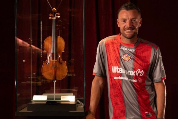 瓦尔迪: 不想透露拒绝了哪些俱乐部 意大利偶像是皮耶罗