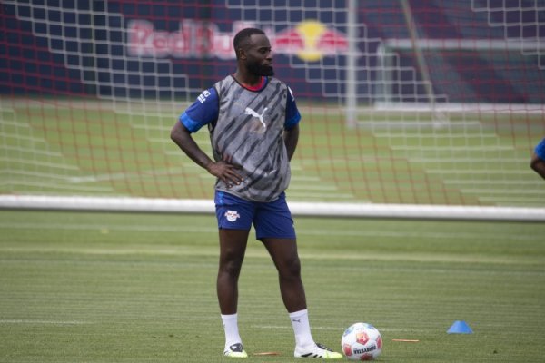 罗马诺：马赛正在与莱比锡谈判后场球员海特勒伊达，球员渴望转会