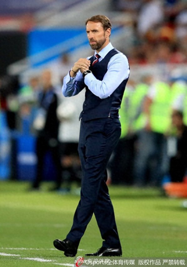 真假? 媒体人: 索斯盖特与国足帅位联系在一起, 邀李同国进指导教练员组