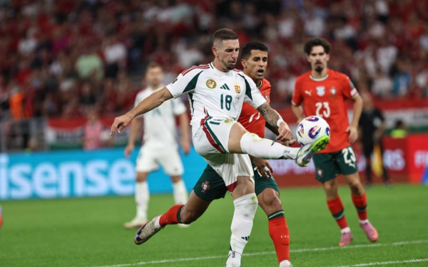 世预赛-C罗点射加冕历史射手王 葡萄牙3-2匈牙利夺两连胜