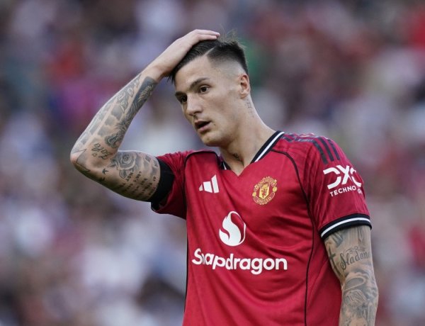 巴特: 曼联买舍什科这钱我会选沃特金斯, 担心重蹈霍伊伦的覆辙