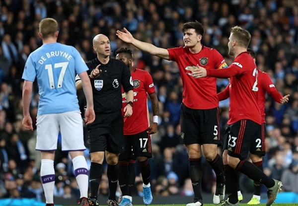 安东尼泰勒执法曼市德比, 过往数据显示曼联有好运