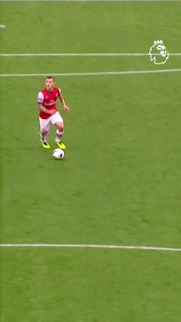 如今已成少帅！英超官方晒威尔希尔经典得分  ，绝妙传切妙到毫巅