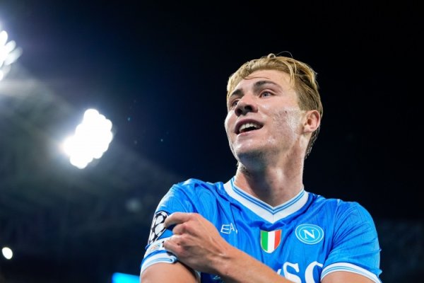 人挪活！霍伊伦本月各项赛事打进6球，与哈兰德并列五大职业联赛  最多