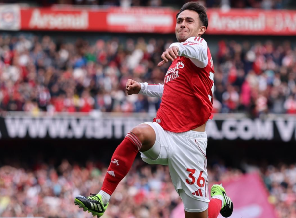 英超豪门3球狂胜: 4场3胜, 26岁天才迸发  : 轰入2球全场最佳